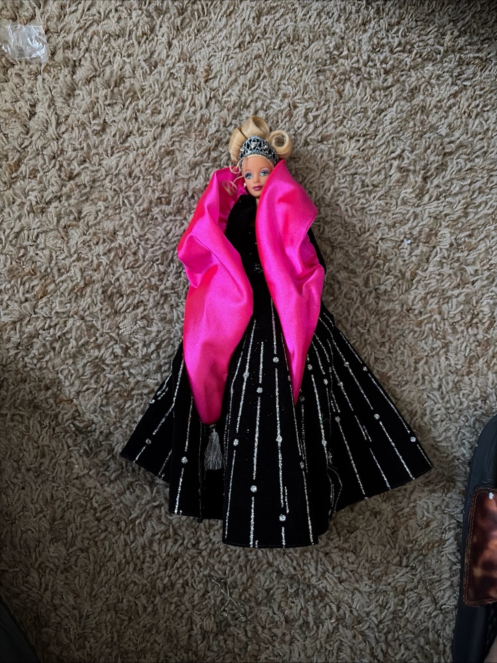 Vintage 1998 Happy Holidays Barbie Doll